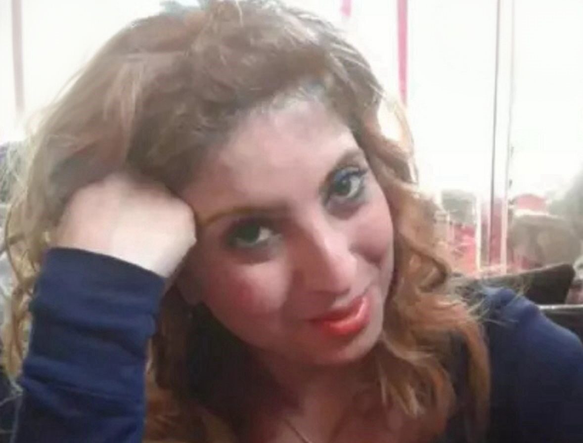 Balıkesir’in Bandırma ilçesinde, apartmanın üçüncü katındaki balkondan düşen kadın hayatını