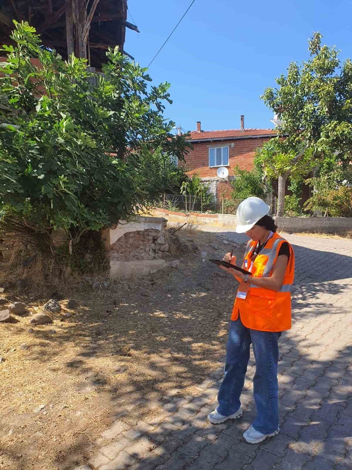 Bartın Üniversitesi (BARÜ) Balıkesir’de meydana gelen deprem sonrası yürütülen hasar