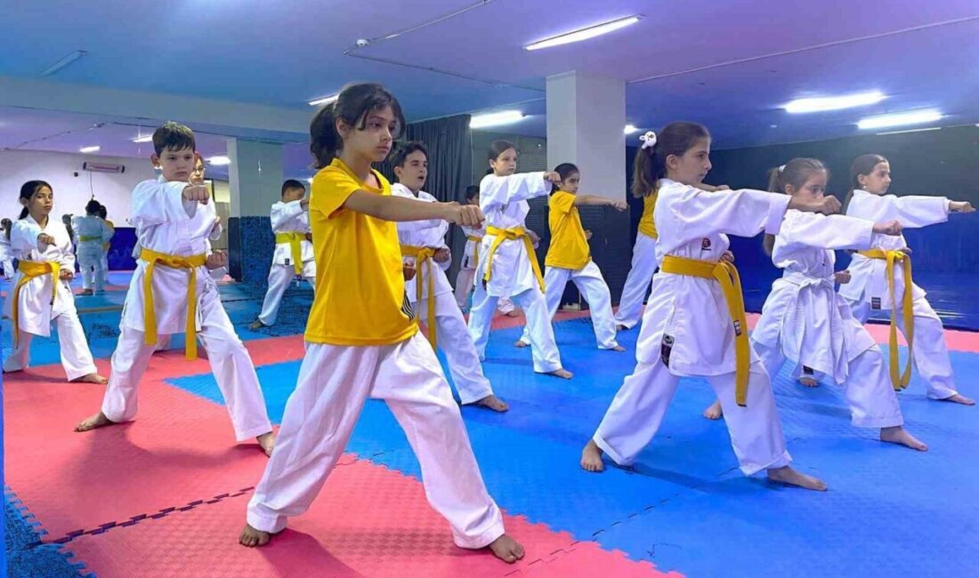 Başiskele’de bu yıl 5’incisi düzenlenen Yaz Spor Okulları’nda yaklaşık 3