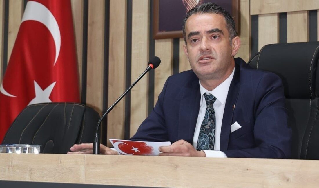 Koçarlı Belediye Başkanı Özgür Arıcı 30 Ağustos Zafer Bayramı dolayısıyla