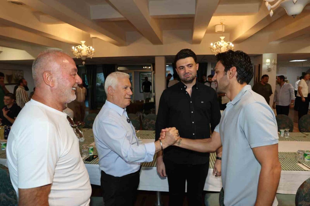 Yeni sezonun ilk karşılaşması öncesi Bursaspor Başkanı Enes Çelik ve