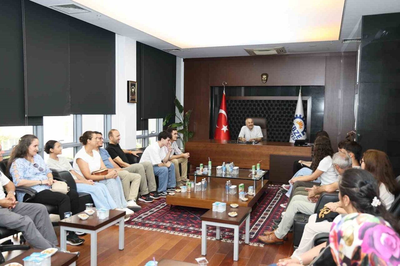 Gebze’de eğitim gören ve Yükseköğretim Kurumları Sınavı’nda üstün başarı göstererek