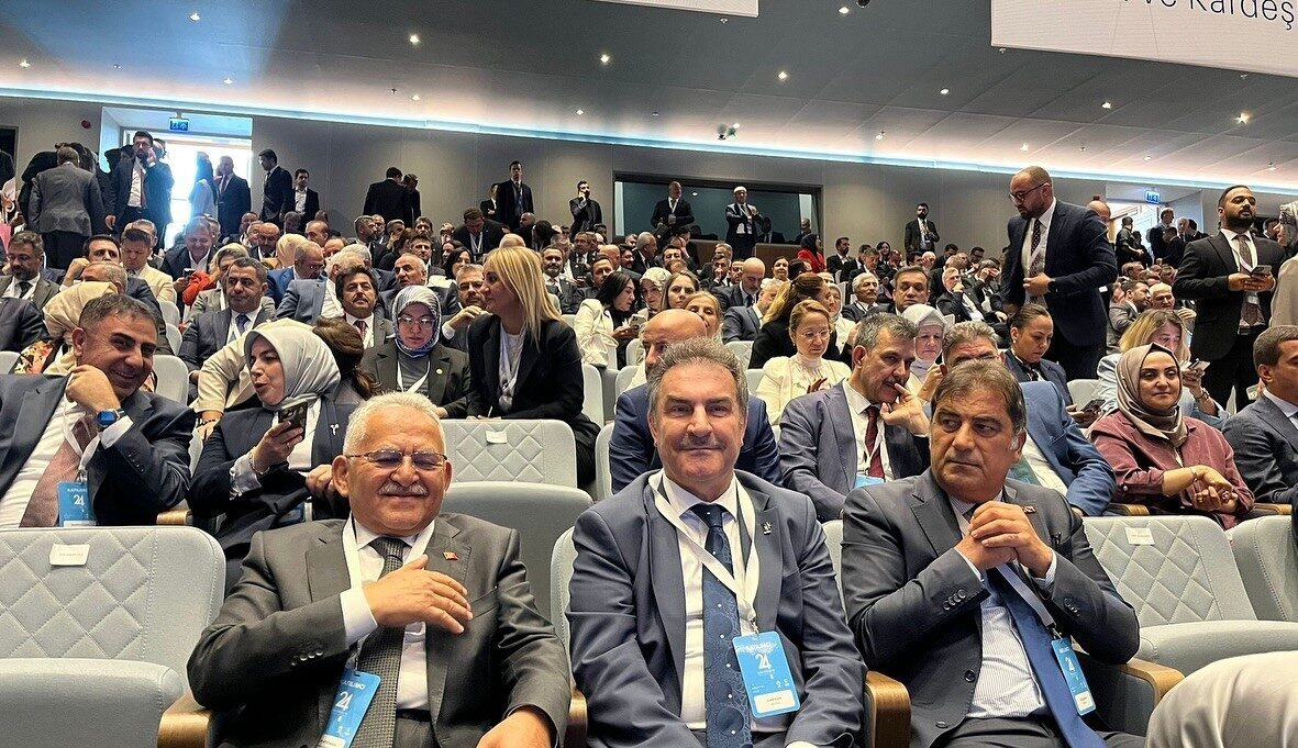 Kayseri Büyükşehir Belediye Başkanı Dr. Memduh Büyükkılıç; Cumhurbaşkanı ve AK