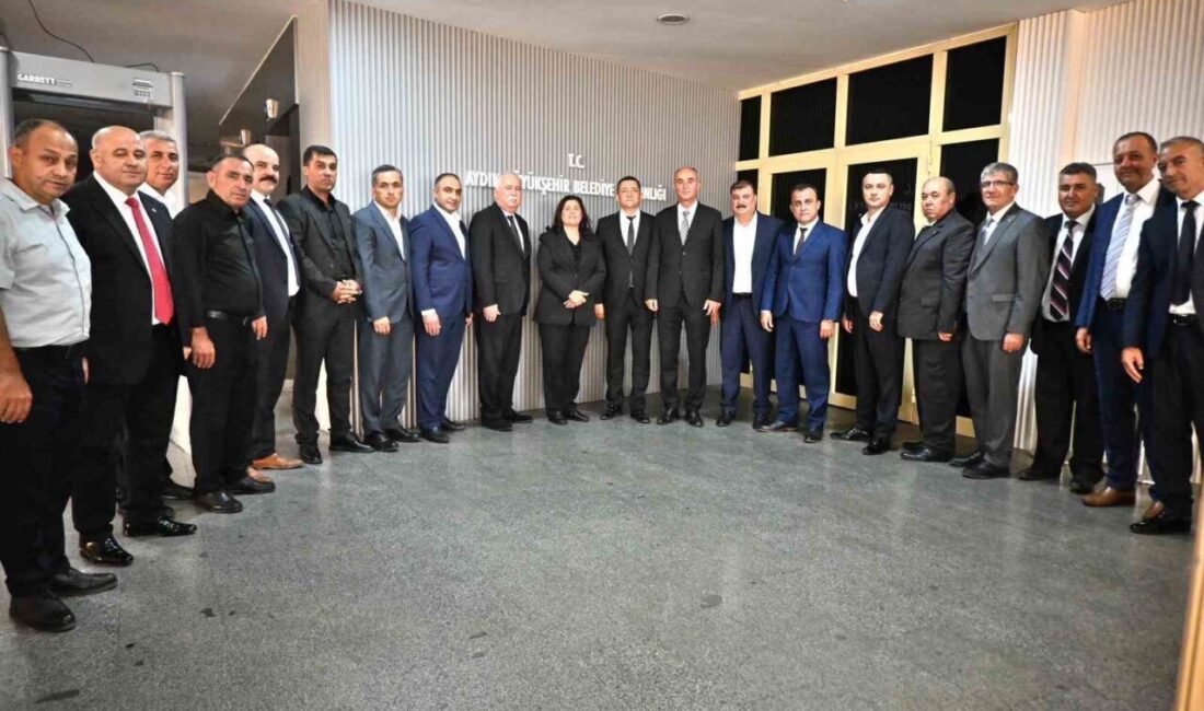 AK Parti’ye geçen Aydın Büyükşehir Belediye Başkanı Özlem Çerçioğlu’na ’hayırlı