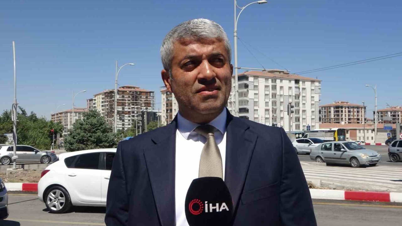 Malatya Minibüsçüler ve Umum Servisçiler Odası Başkanı Mesut İnce, Malatya