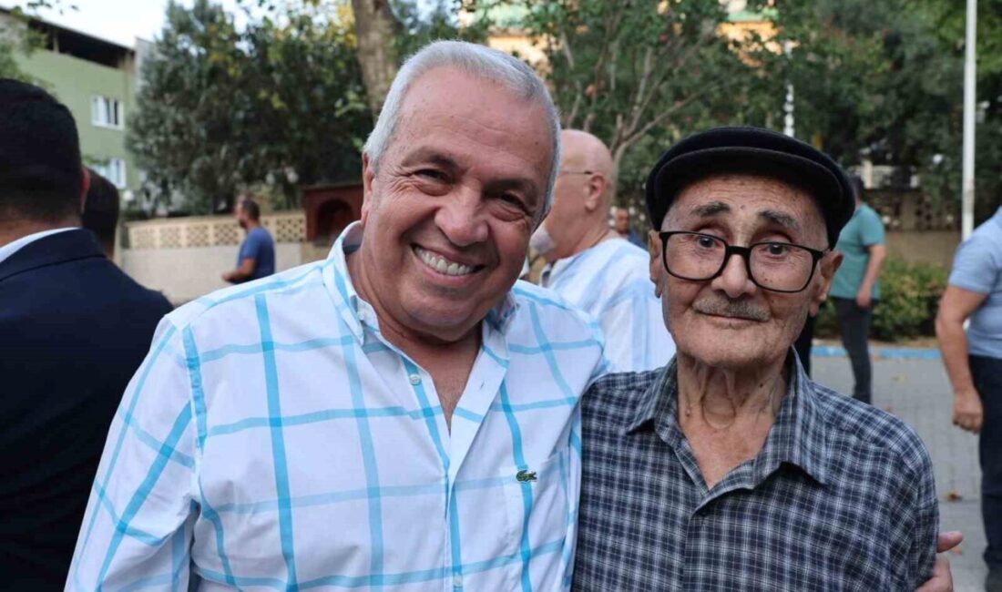 Nilüfer Belediye Başkanı Şadi Özdemir, Akçalar Mahallesi’nde esnafları ziyaret edip,