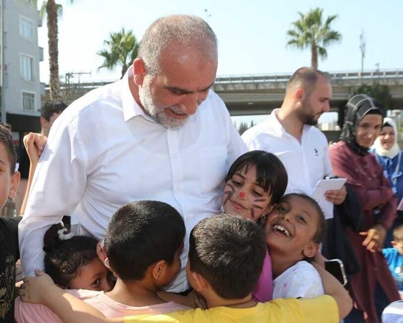 Canik Belediye Başkanı İbrahim Sandıkçı, yaz tatili sürecinde çocukları ve