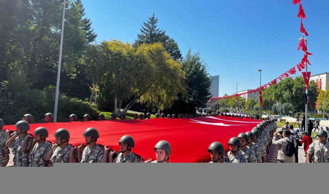 30 Ağustos Zafer Bayramı’nın 103’üncü yıl dönümü dolayısıyla başkentte geçit