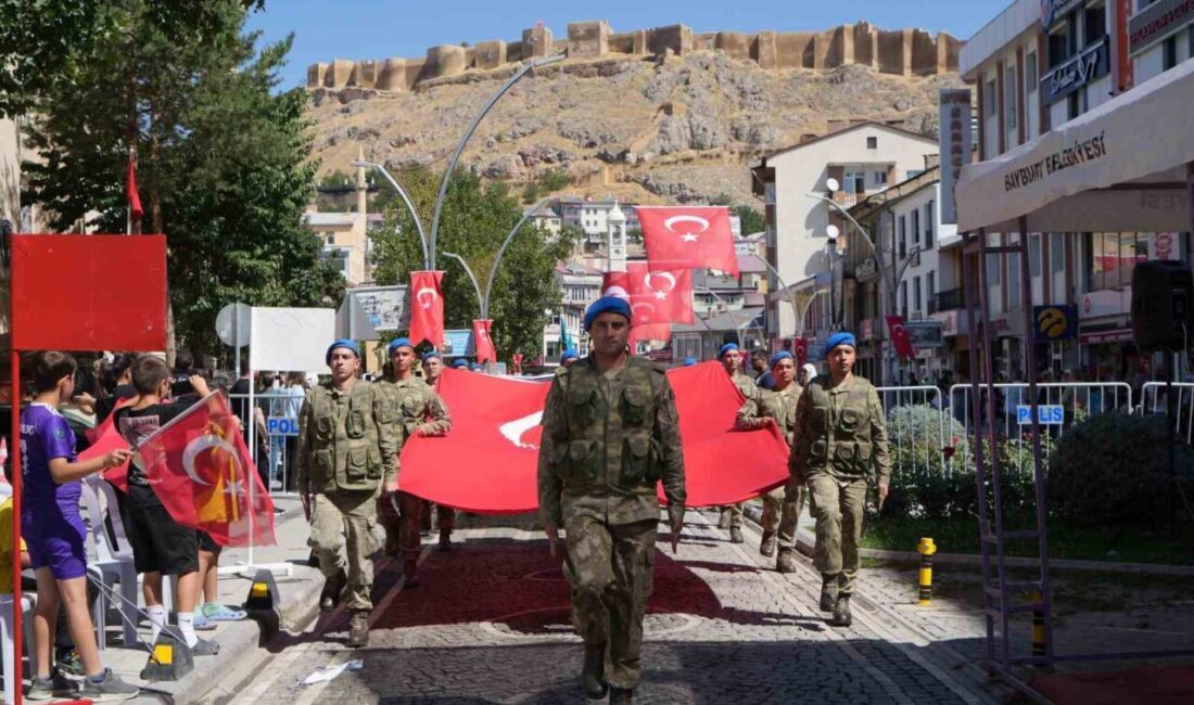 Bayburt’ta 30 Ağustos Zafer Bayramı, düzenlenen törenlerle coşkuyla kutlandı. Törenler,