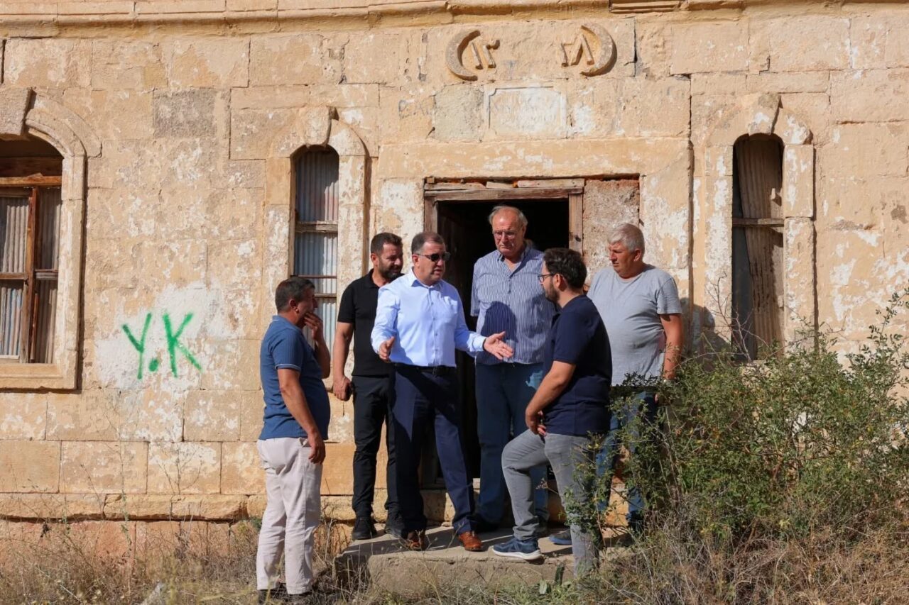 Bayburt Valisi Mustafa Eldivan, Balkaynak köyünde bulunan tarihi jandarma karakolunda