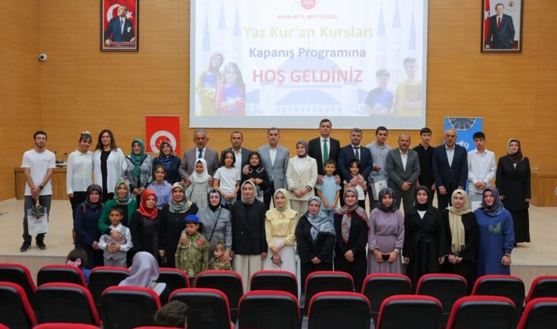 Bayburt’ta İl Müftülüğünün koordinesinde Yaz Kur’an Kursları kapanış programı gerçekleşti.