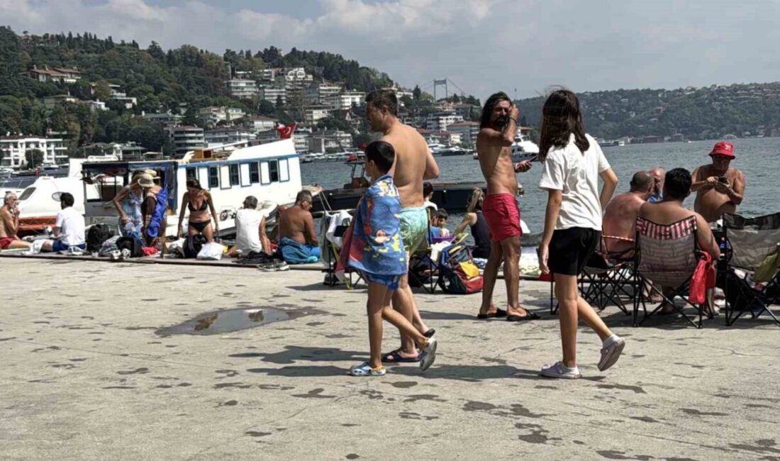 İstanbul’da vatandaşlar 30 Ağustos Zafer Bayramı tatilinde ve yazın son