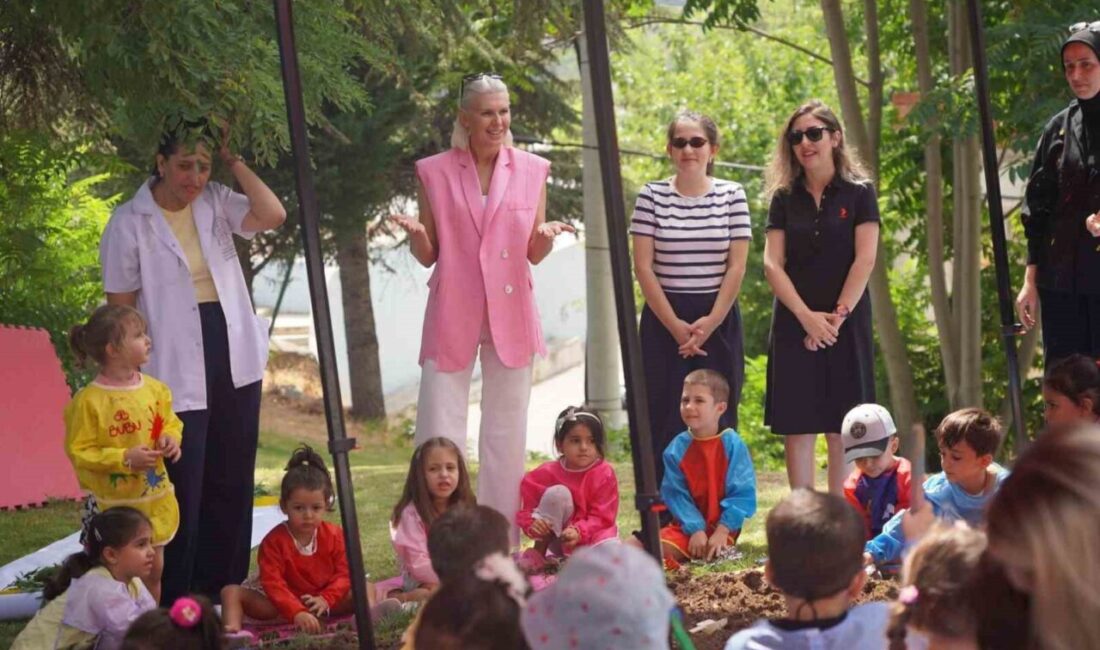 Bilecik Belediyesi’nin düzenlediği Cemal Süreya Bebek ve Çocuk Atölyesi’ni Bilecik