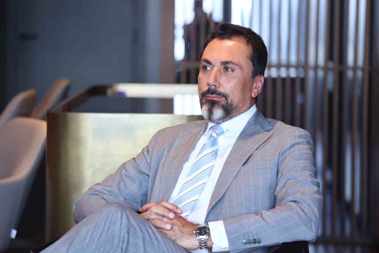 Küresel piyasalarda altın, tarih boyunca olduğu gibi bugün de en