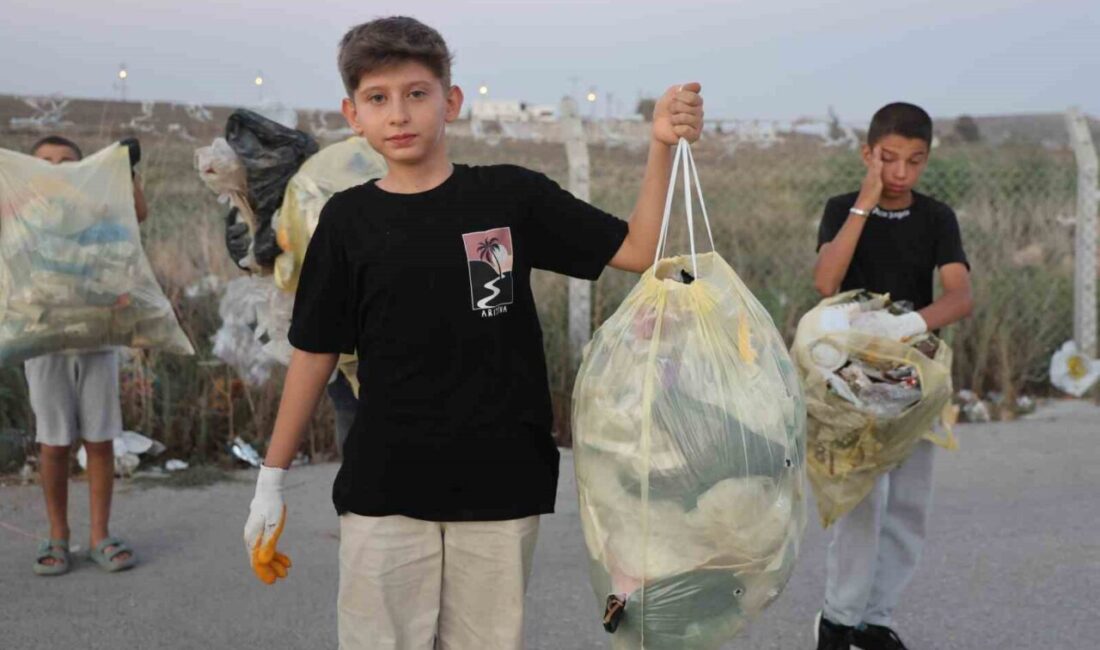 Hatay’da ‘Ben başladım sıra sende’ sloganıyla çevreyi temiz tutmak için