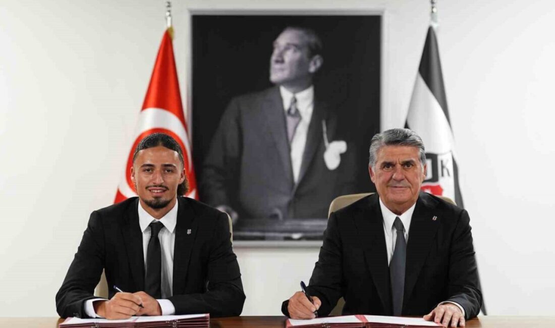 Beşiktaş, 19 yaşındaki genç futbolcu Taylan Bulut ile 5 yıllık