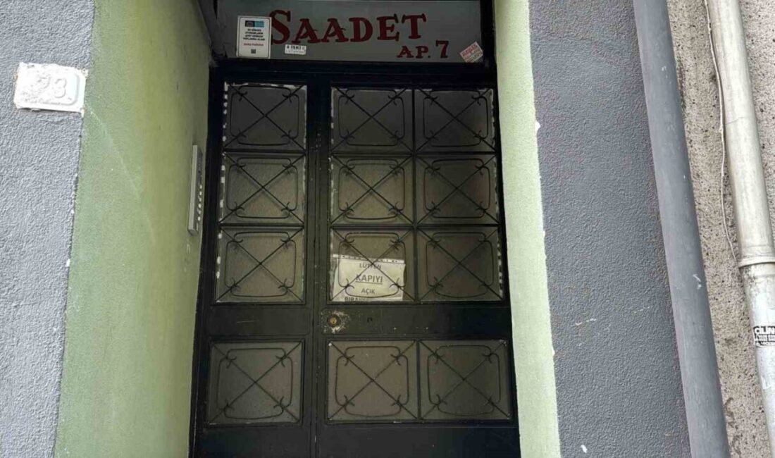 İstanbul Beşiktaş’ta 24 yaşındaki iç mimarlık öğrencisi, yalnız yaşadığı evinde