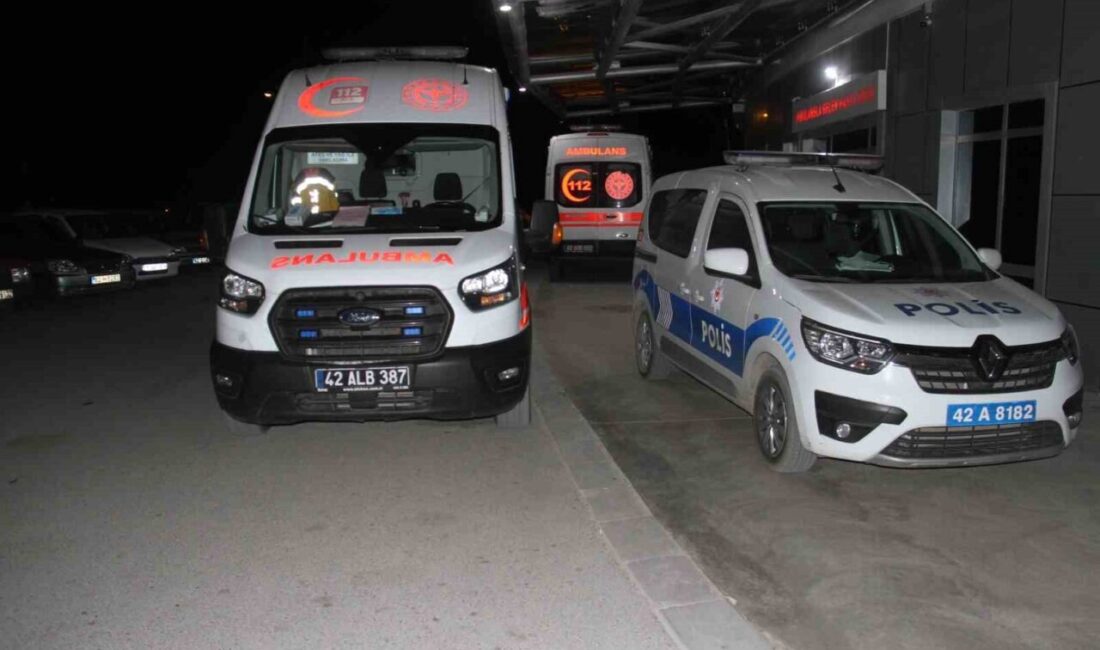 Konya’nın Beyşehir ilçesinde tartıştığı kişinin bıçaklı saldırısına uğrayan vatandaş hastaneye