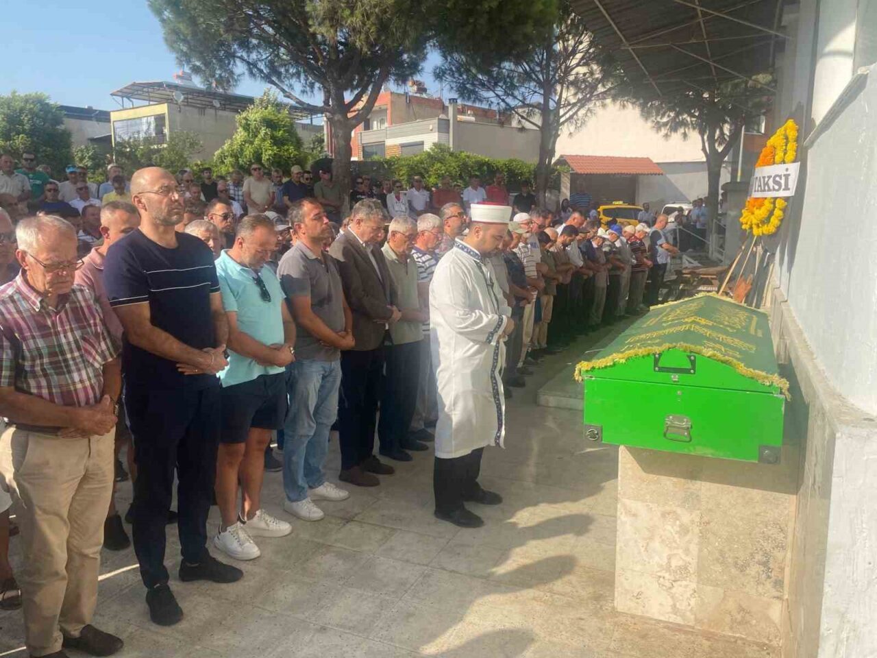 Aydın’ın Kuşadası ilçesinde meydana gelen olayda uğradığı bıçaklı saldırı sonucu