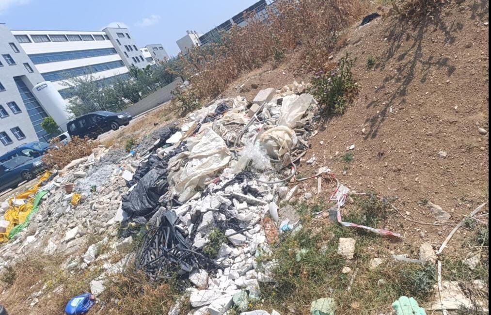 Bilecik Eğitim ve Araştırma Hastanesi’nin arka kısmında bulunan mezarlık altı