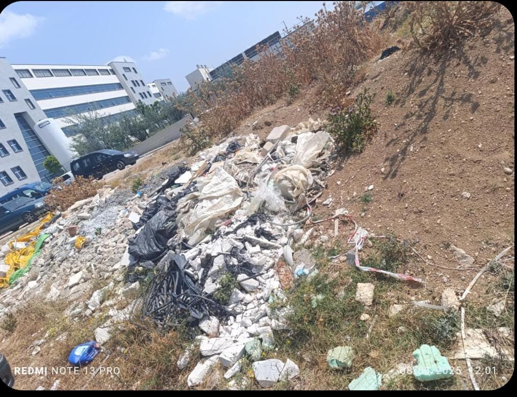 Bilecik Eğitim ve Araştırma Hastanesi’nin arka kısmında bulunan mezarlık altı