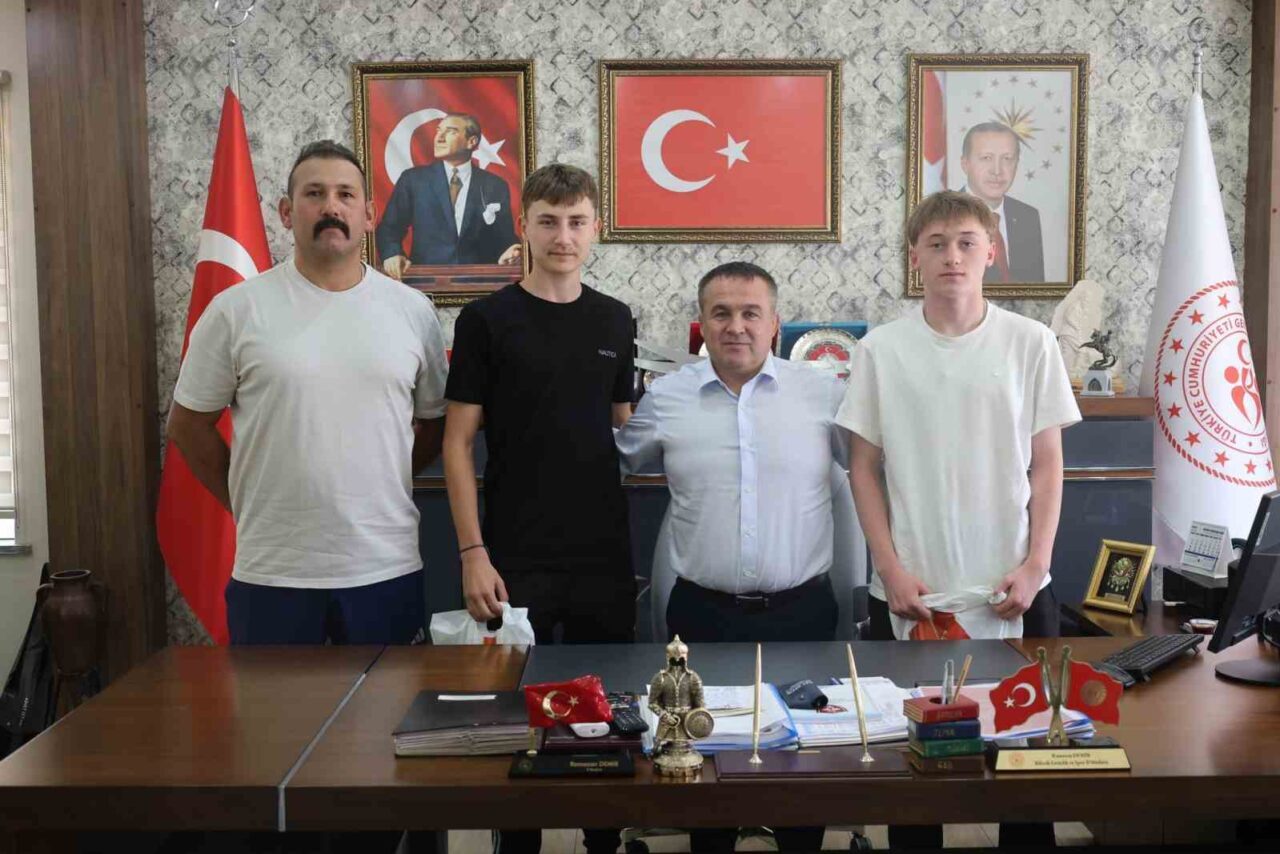 İstanbul’da düzenlenen 38. Sadi Gülçelik Yarışmasında Bilecikli sporcular önemli bir