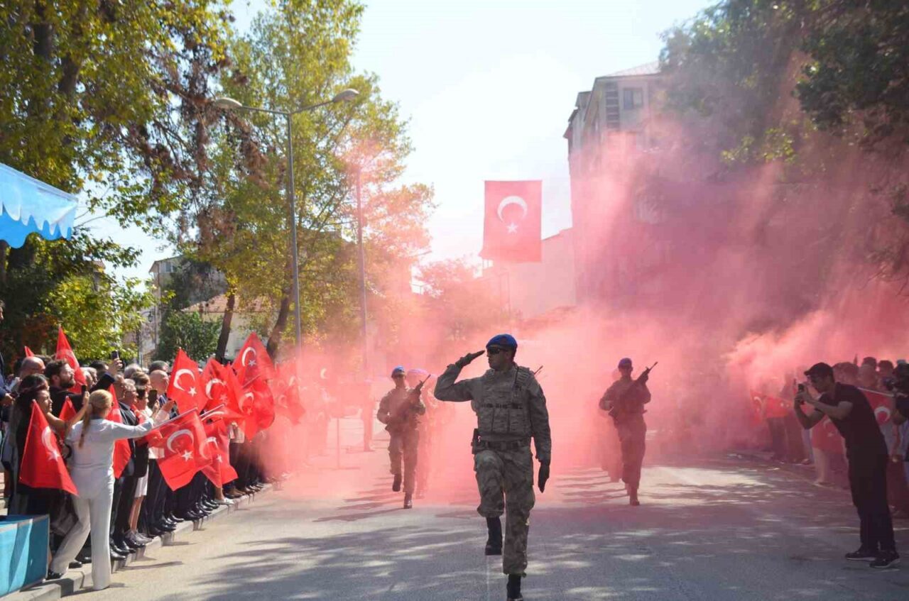 Bilecik’te 30 Ağustos Zafer Bayramı’nın 103’üncü yıl dönümü kutlandı. Cumhuriyet