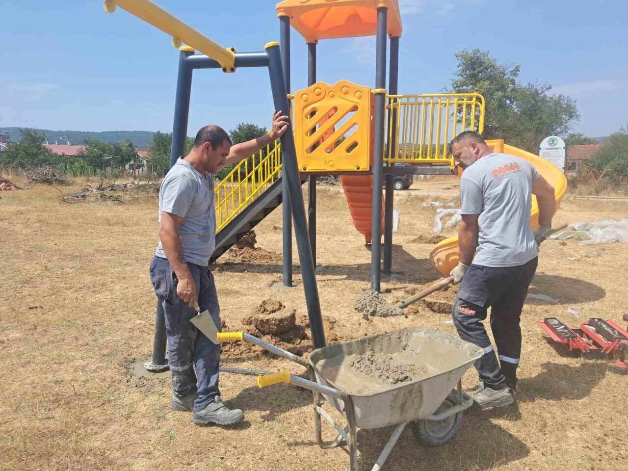 Bilecik İl Özel İdaresi tarafından köylerde çocukların güvenli ve modern