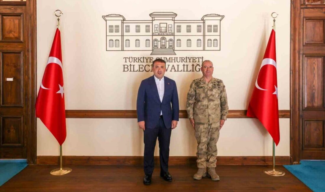 Bilecik Valisi Faik Oktay Sözer, Bilecik’te göreve yeni başlayan jandarma