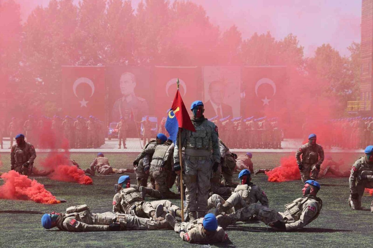 Karabük’ün Safranbolu ilçesinde temel eğitimlerini tamamlayan bin 619 uzman erbaş