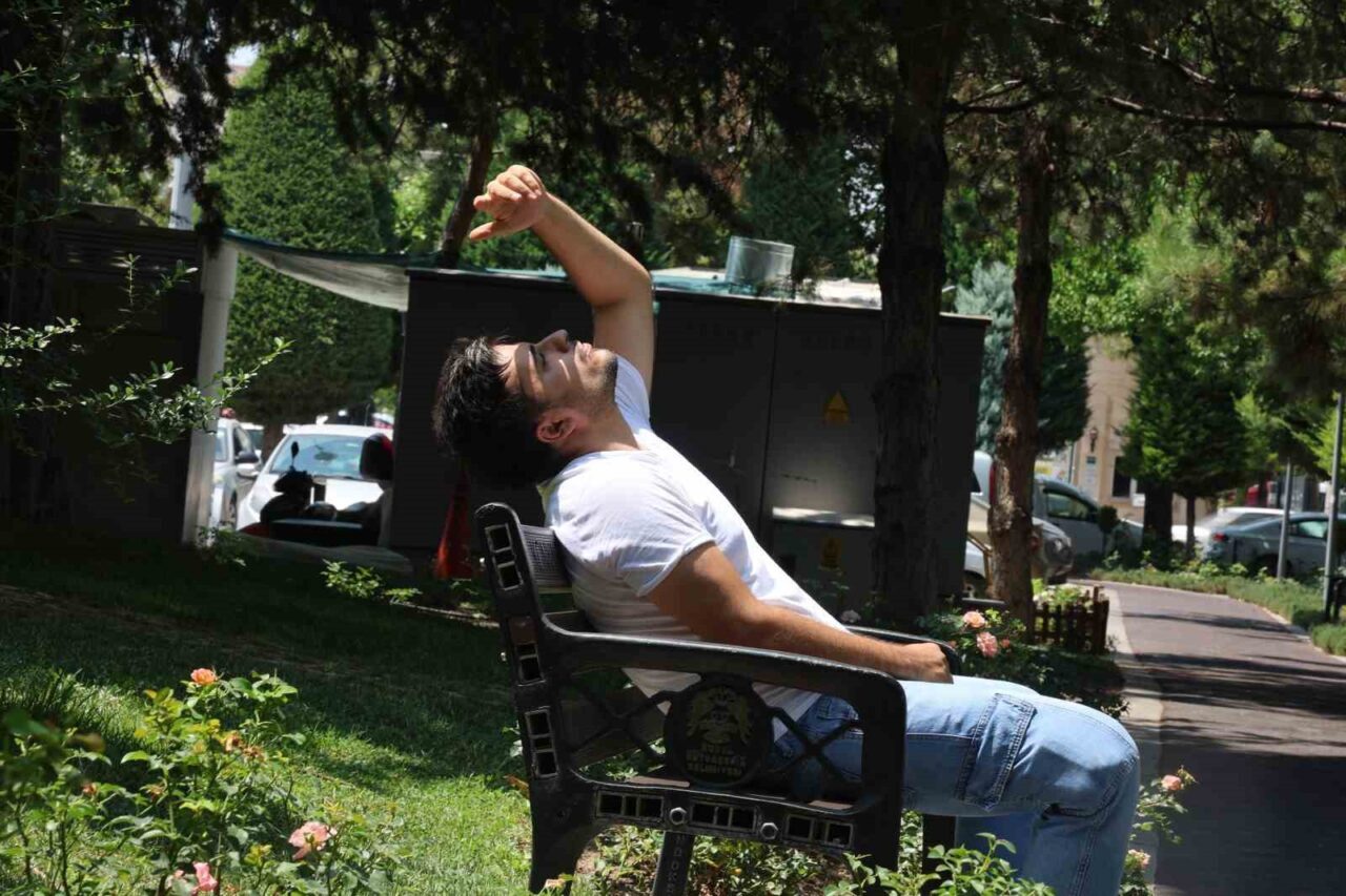 Konya’da hava sıcaklıklarının mevsim normalleri üzerinde seyrettiği şu günlerde, uzmanlar