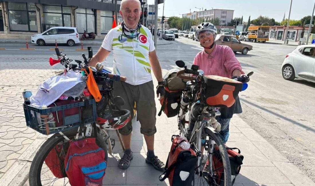 İstanbul’da yaşayan emekli çift, bisikletle çıktıkları Türkiye turunda Konya’nın Karapınar