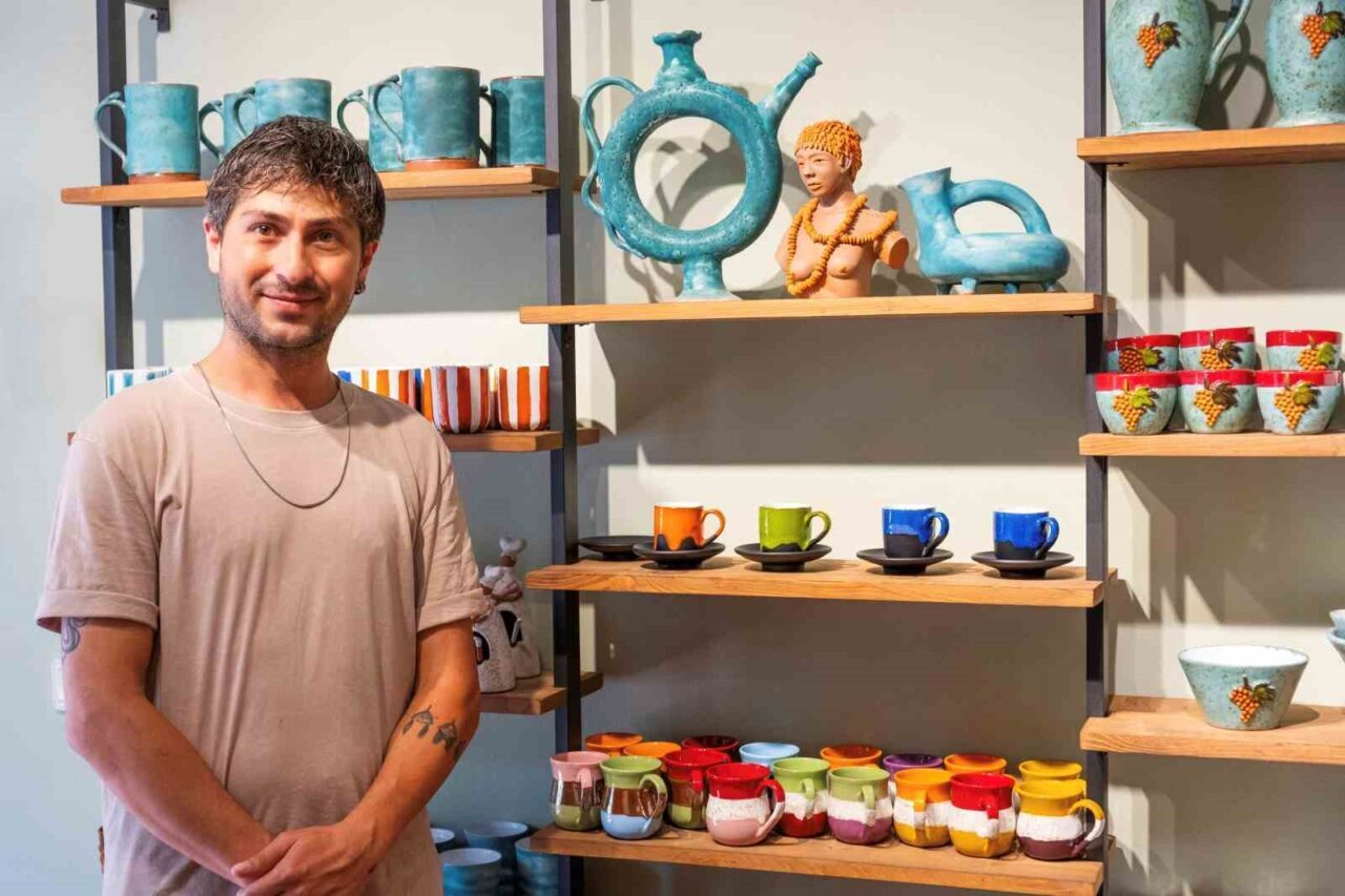 Bodrum’daki Hapimag Sea Garden Resort’ta atölyesini sıfırdan kuran seramik sanatçısı