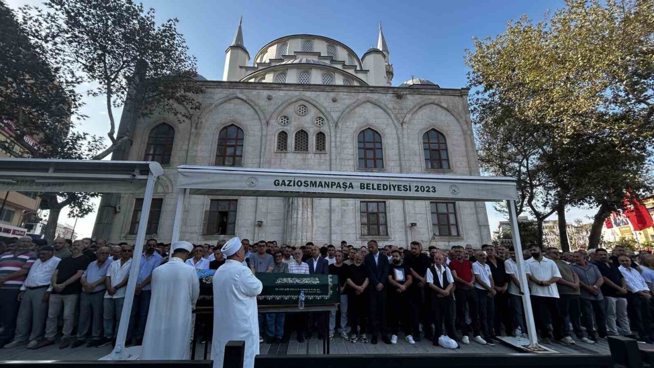 Boğaziçi Üniversitesi kampüsünde 24 suç kaydı bulunan genç tarafından silahla