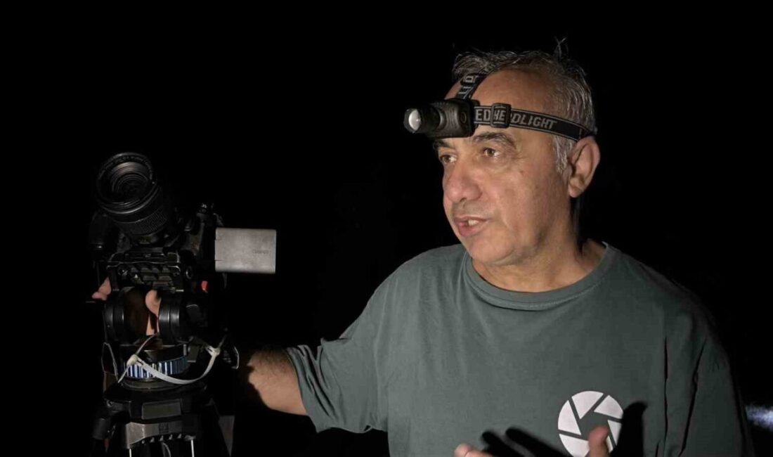 Bolu’da fotoğraf tutkunları perseid meteor yağmurunu görüntülemek için ışıkların az