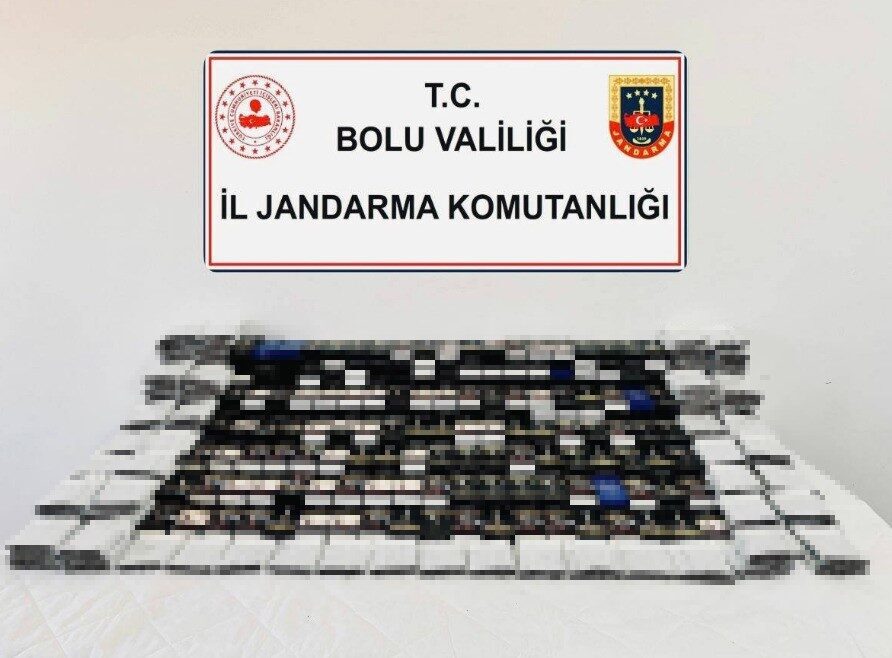 Bolu İl Jandarma Komutanlığı ekipleri, tarafından sigara kaçakçılığına yönelik düzenlediği