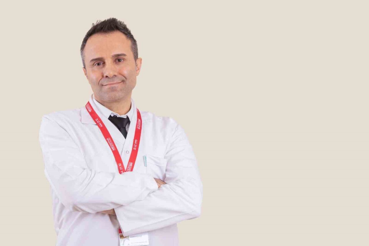 Kardiyolog Uzm. Dr. Mahir Avkaroğulları, göğüs ağrısı yerine; nefes darlığı,