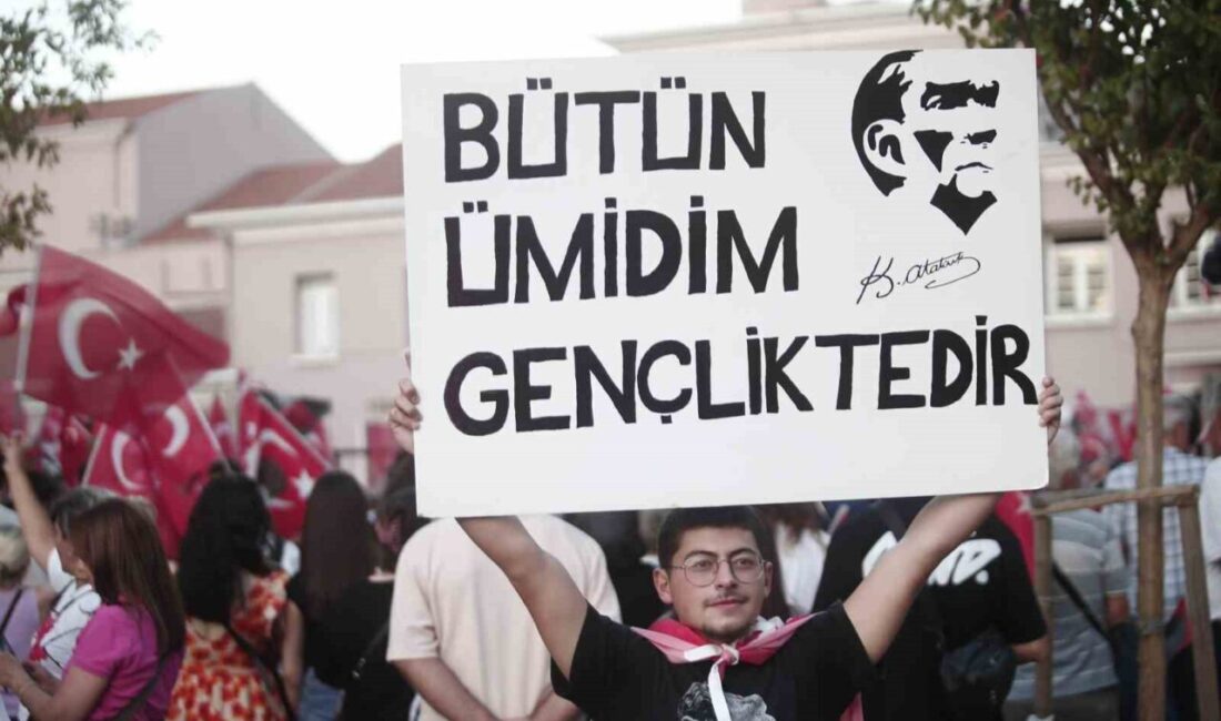 Bursa’da 30 Ağustos Zafer Bayramı büyük bir coşku ve katılımla