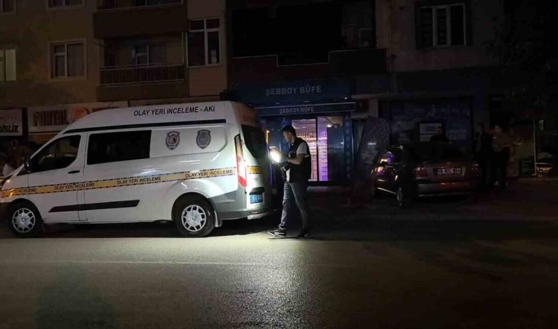 Bursa’nın İnegöl ilçesinde araçla geldiği büfeye silahla ateş açarak kaçan