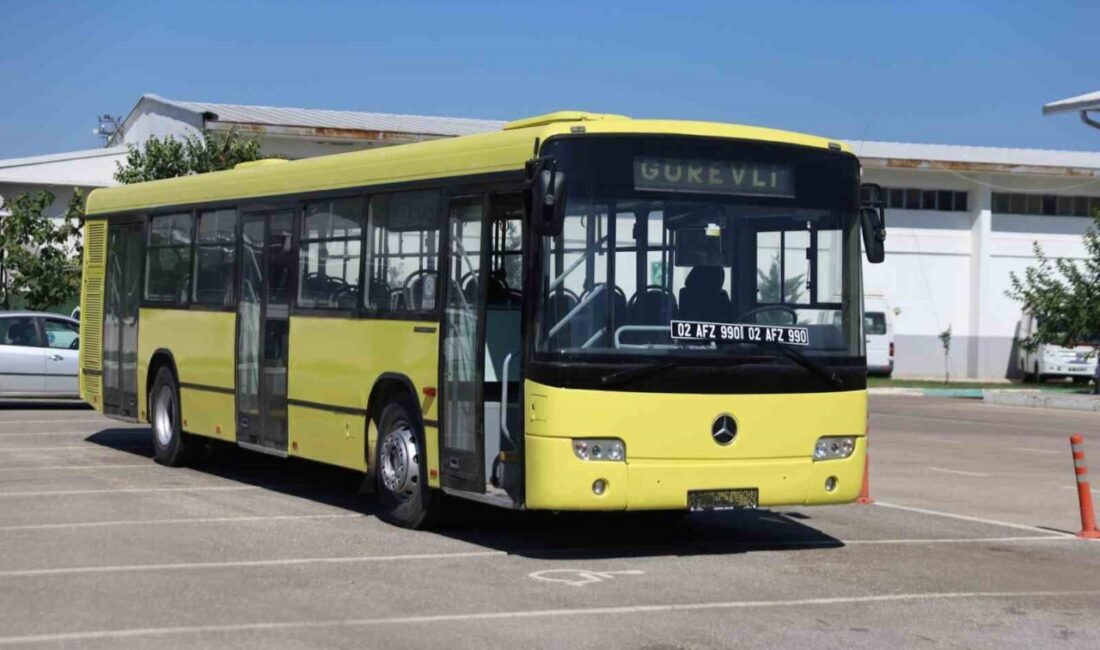 Bursa Büyükşehir Belediyesi, vatandaşların hizmetinde kullanılmak üzere Adıyaman Belediyesi’ne bir