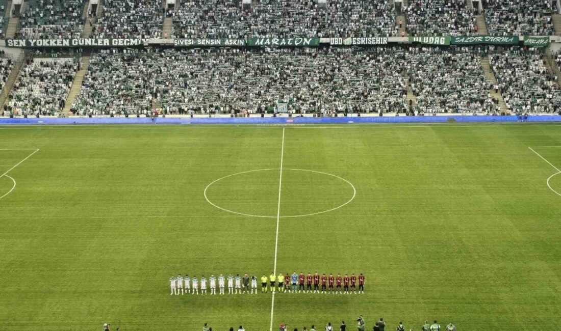 Eskişehir ve Bursa’daki orman yangınlarında hayatını kaybeden orman şehitleri için