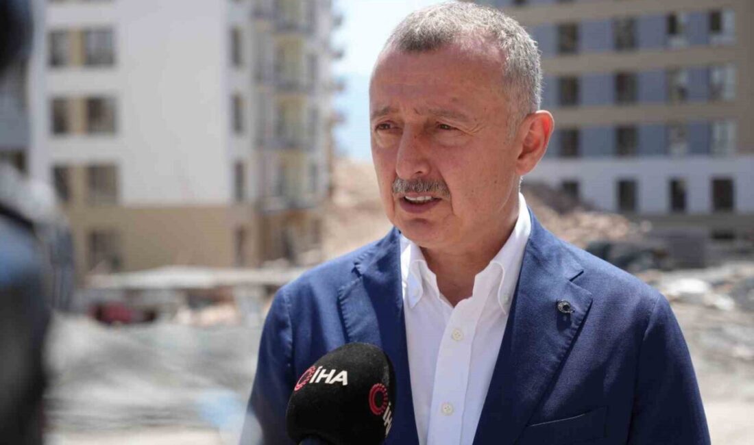 Kocaeli Büyükşehir Belediye Başkanı Tahir Büyükakın, CHP Genel Başkan Yardımcısı