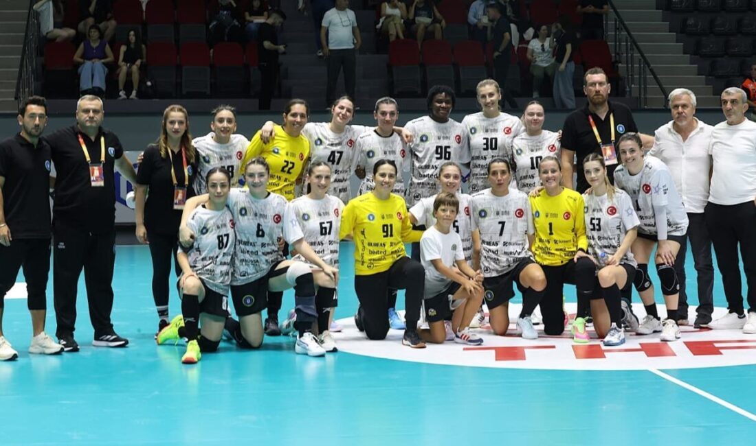 -Bursa Büyükşehir Belediyespor Kadın Hentbol Takımı, Süper Kupa yarı finalde