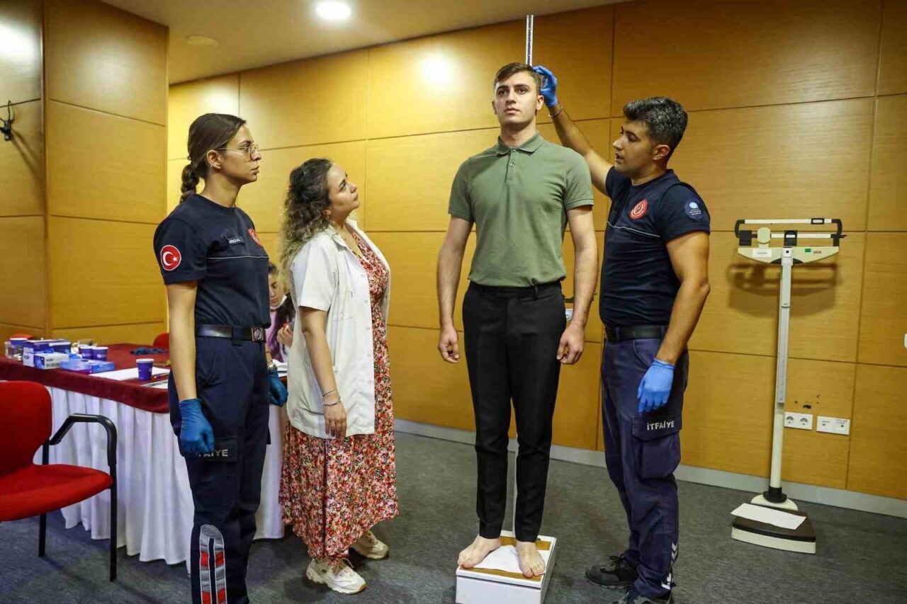 Antalya Büyükşehir Belediyesi’nin itfaiye kadrosunu güçlendirmek amacıyla 45 itfaiye eri