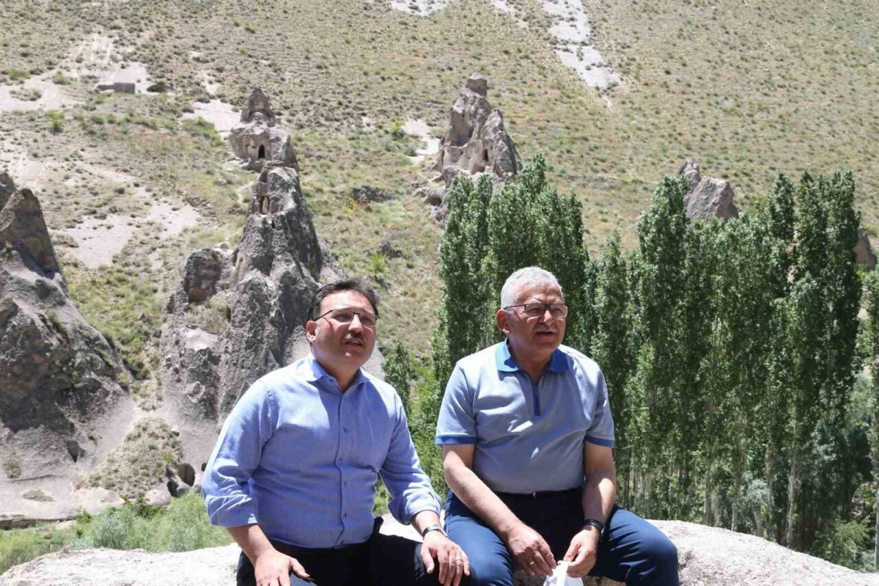 Kayseri Büyükşehir Belediyesi ile Kayseri Valiliği iş birliğinde Kapadokya’nın giriş
