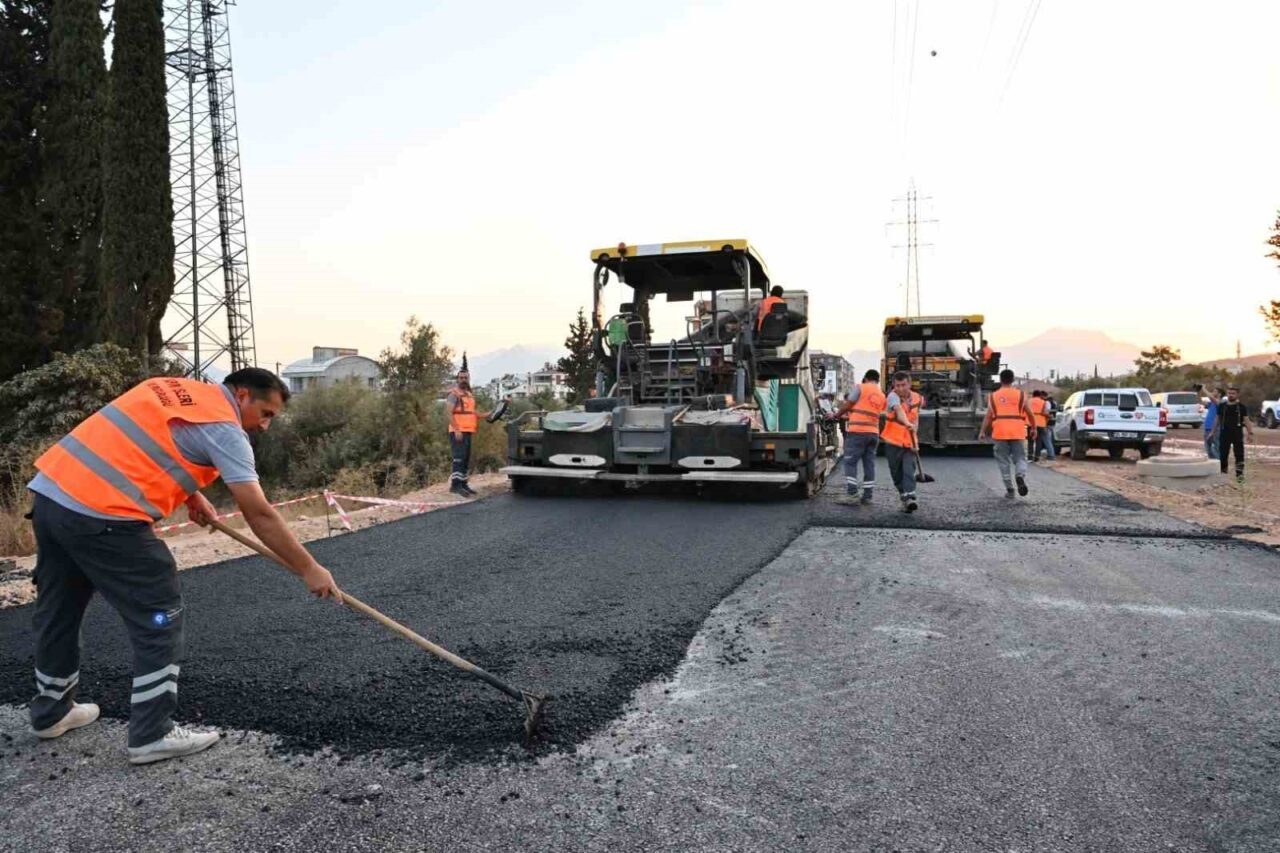 Antalya Büyükşehir Belediyesi Başkan Vekili Büşra Özdemir, Antalya Bulvarı’ndan Şehir