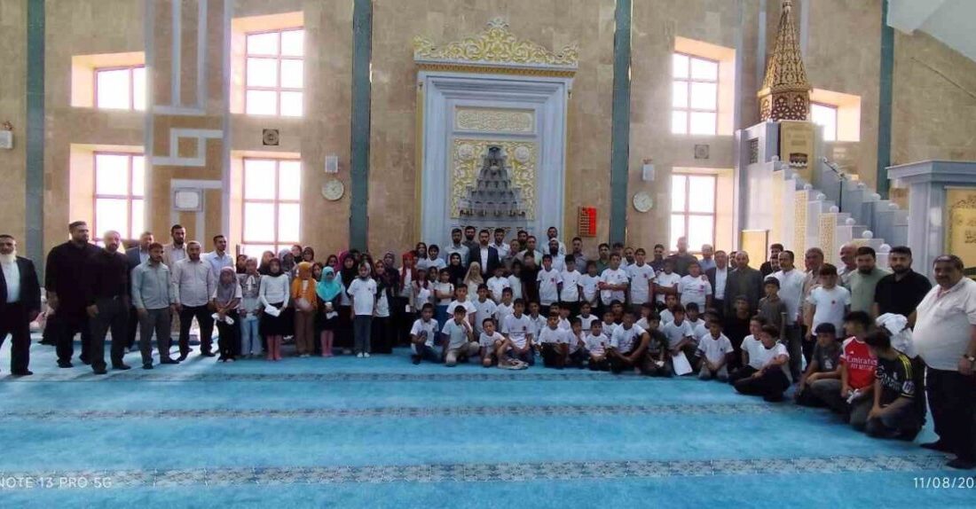 Van’ın Çaldıran İlçe Müftülüğü tarafından yaz Kur’an kurslarında eğitim gören