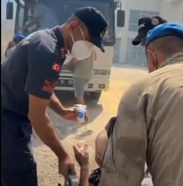 Çanakkale’de çıkan orman yangınını kontrol altına almak için Orman Bölge