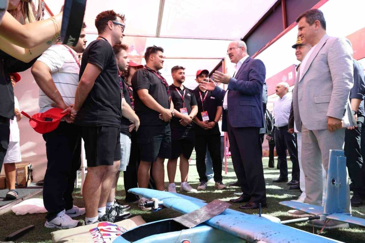 Çanakkale’nin Gökçeada ilçesinde Havacılık, Uzay ve Teknoloji Festivali (TEKNOFEST) 2025