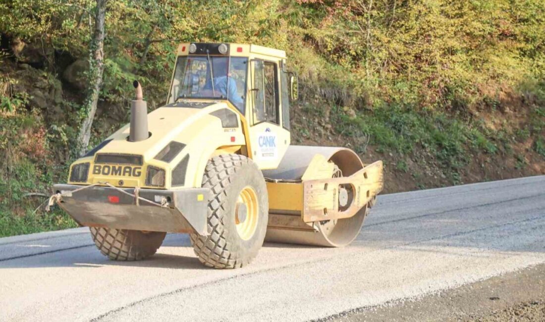 Samsun’un Canik ilçesinde ulaşım altyapısı güçlendirme çalışmaları devam ediyor. İlçede
